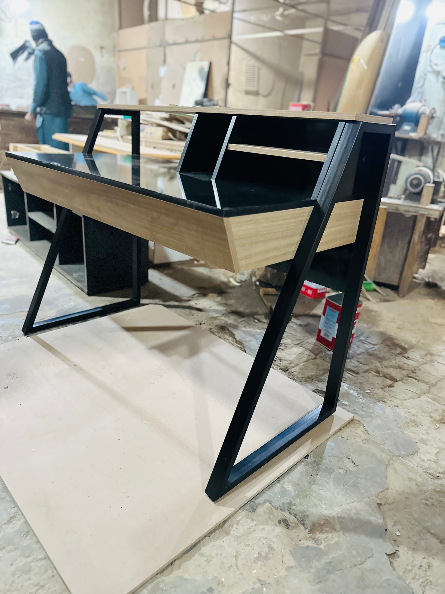 Ayla Study Table