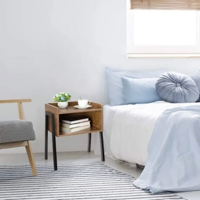 Clma Side Table