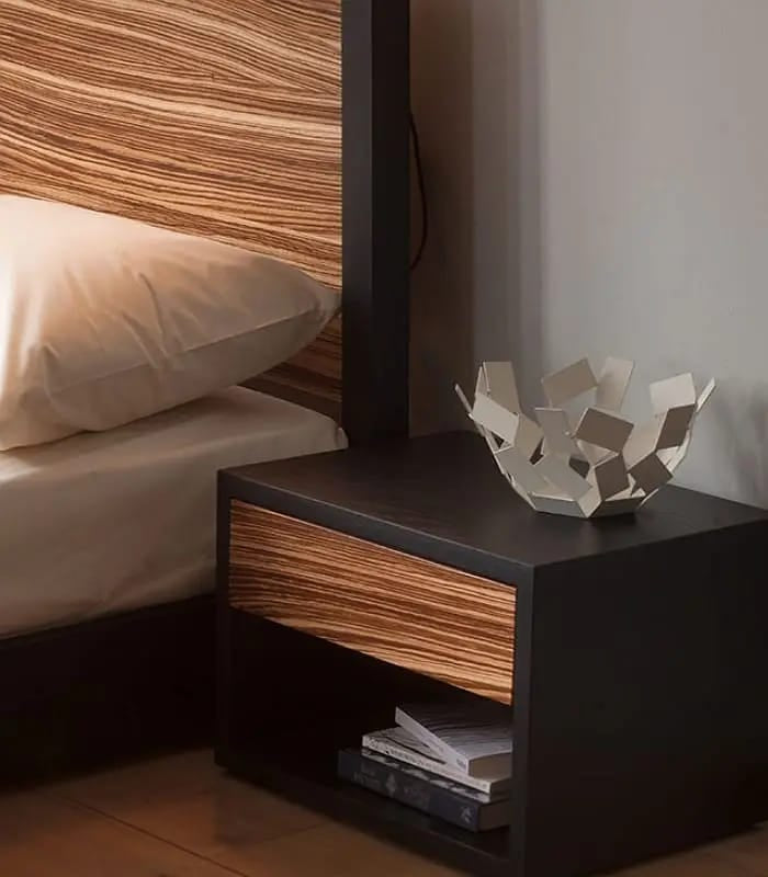 Ales Side Table