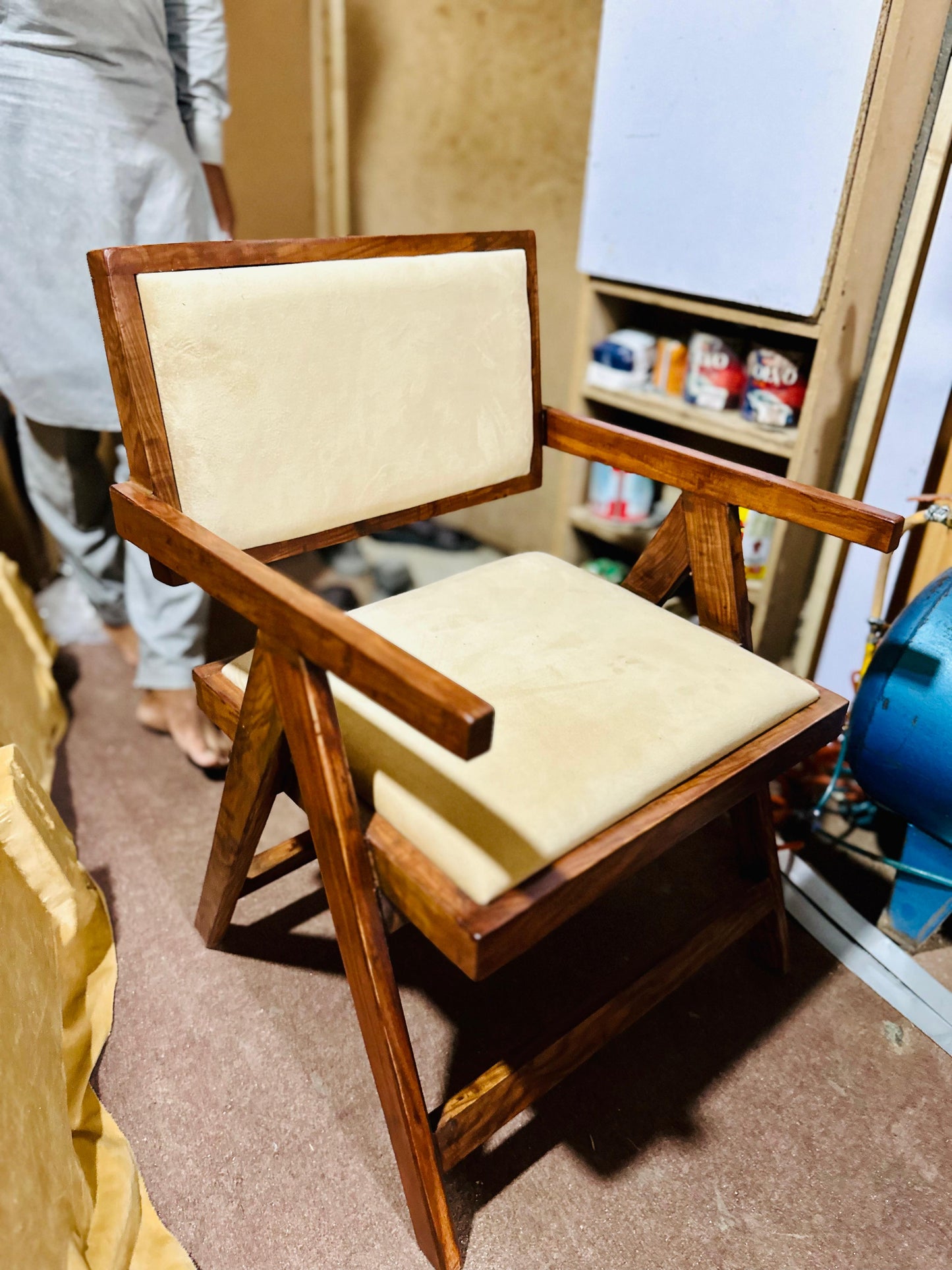 Jyron Bedroom chair