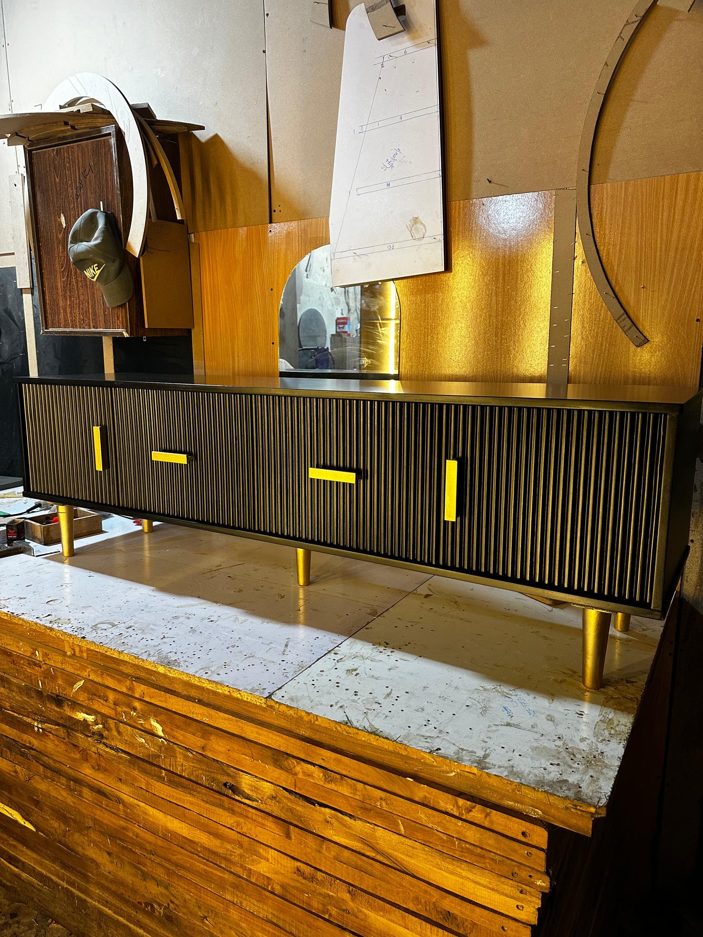 Blake LCD/TV Console