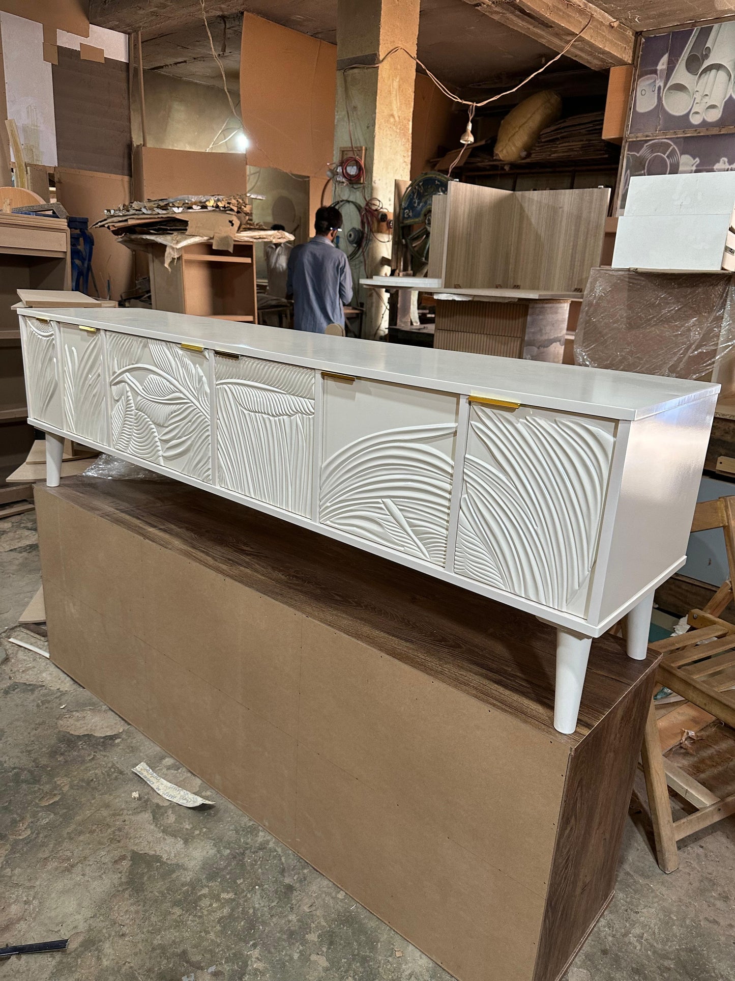 Leaf LCD/TV Console