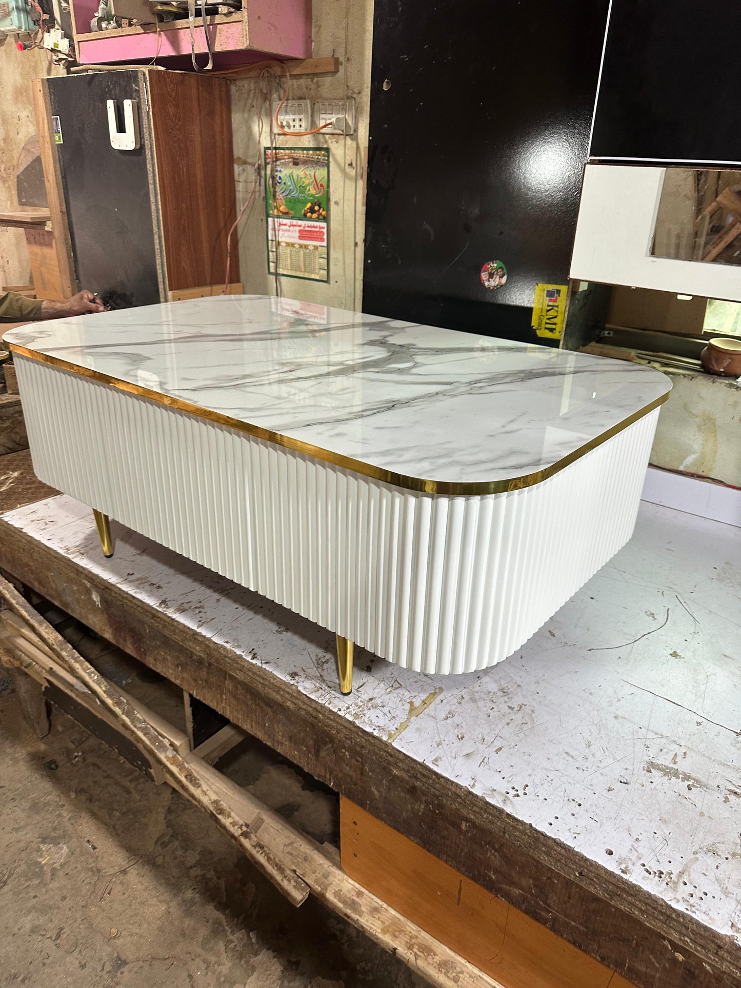 Albus Coffee Table / Center Table