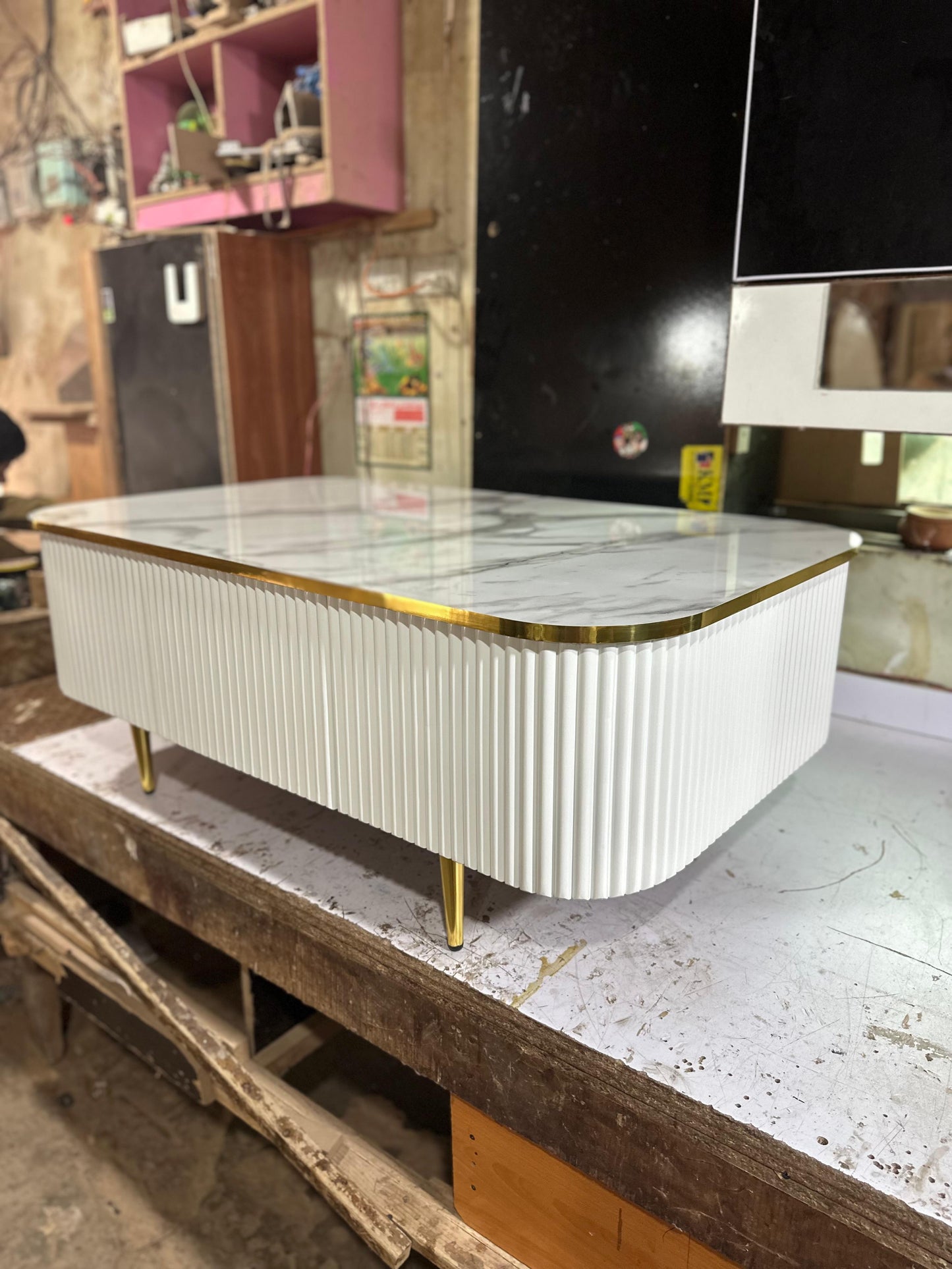 Albus Coffee Table / Center Table