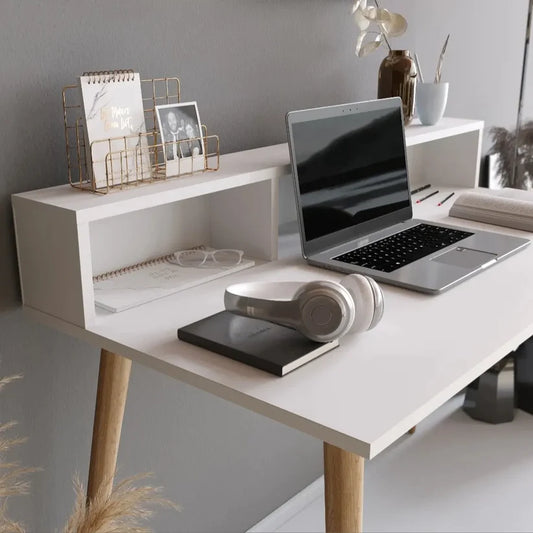 Aria Study Table