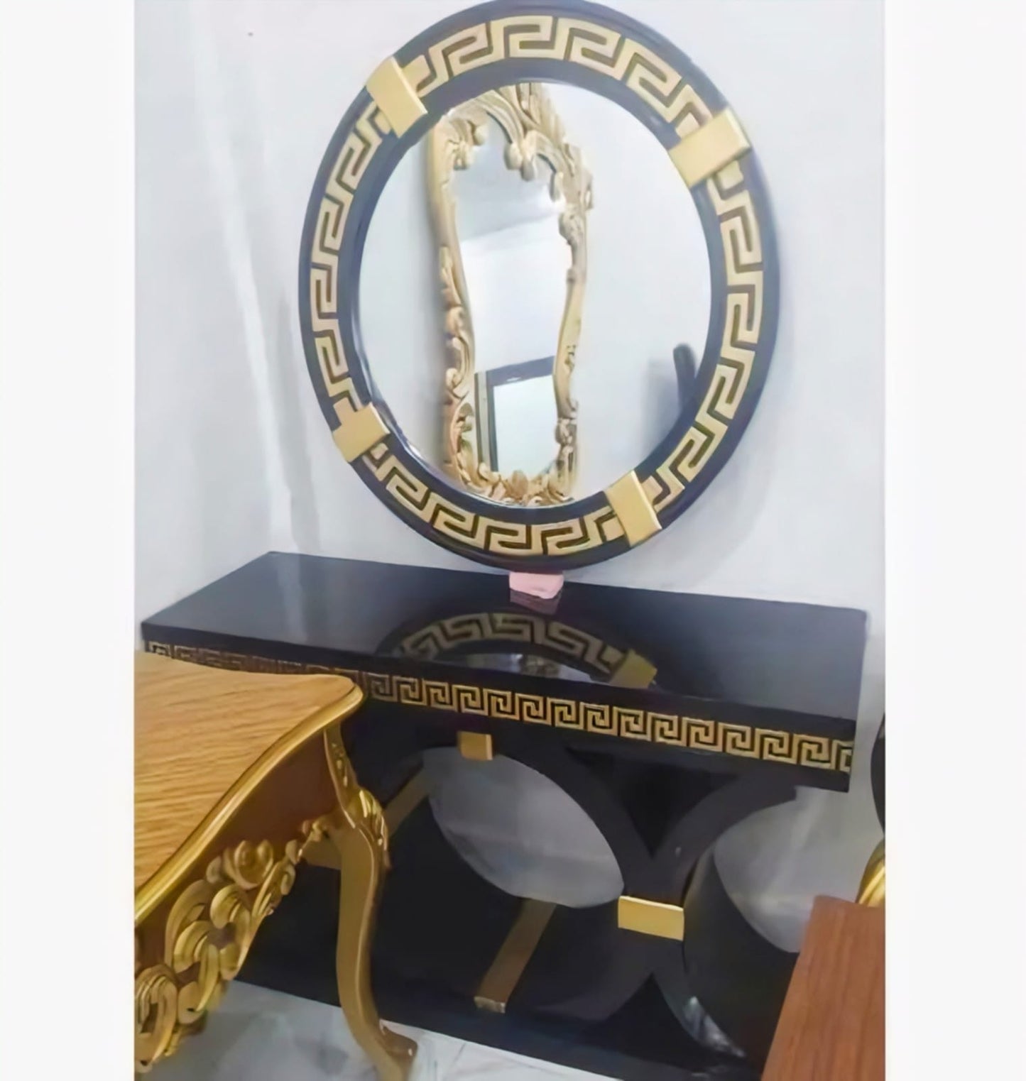 Varsace Mirror Console