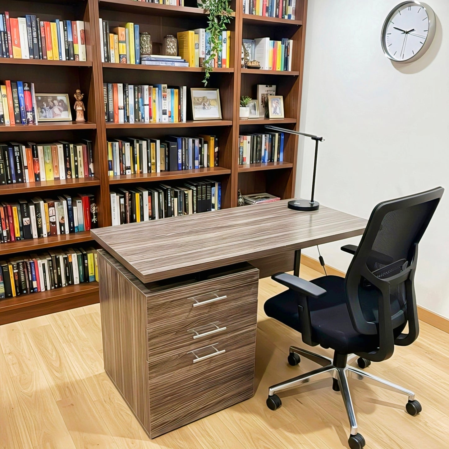 Alara Study Table