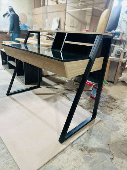 Ayla Study Table