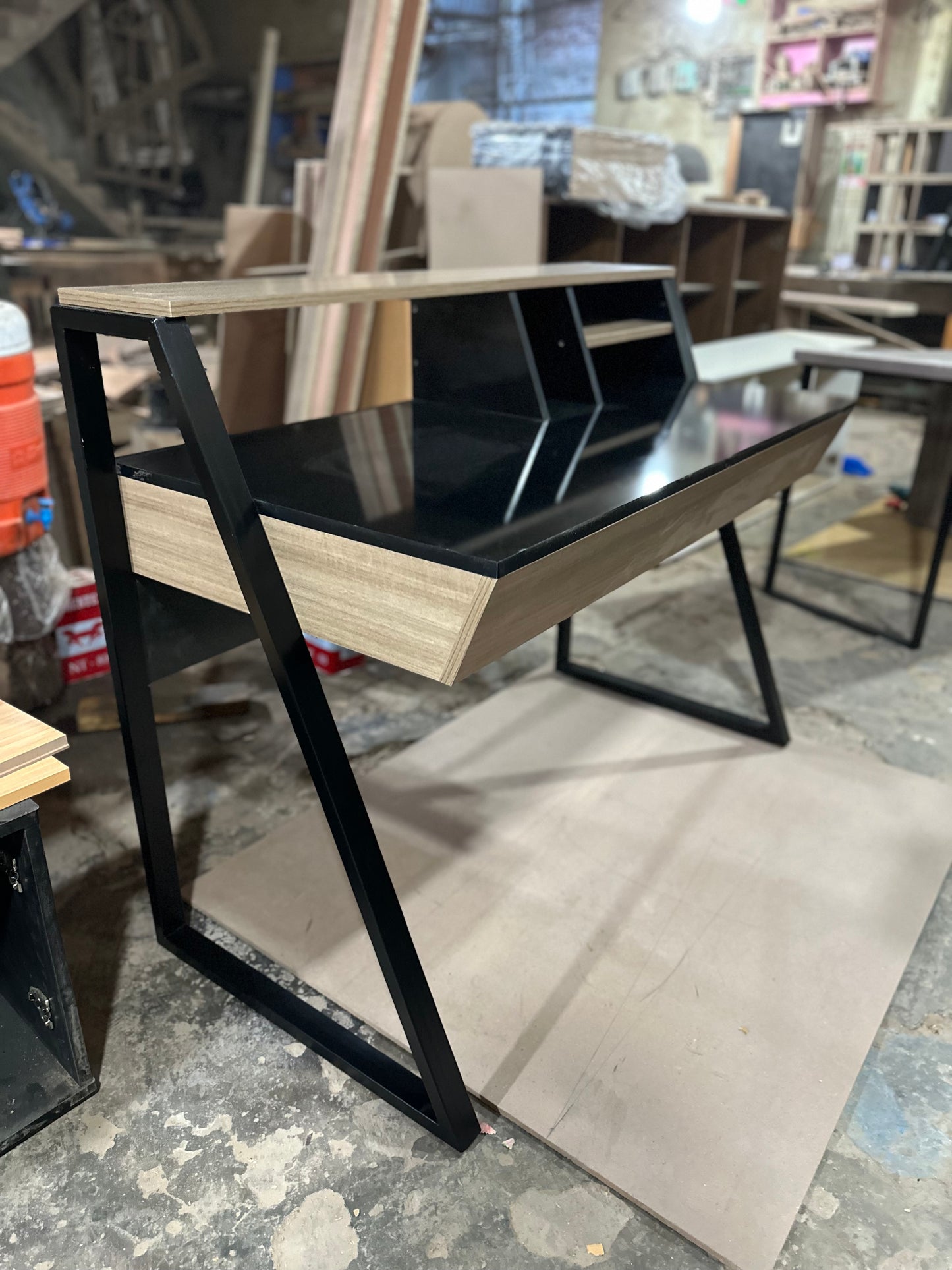 Ayla Study Table